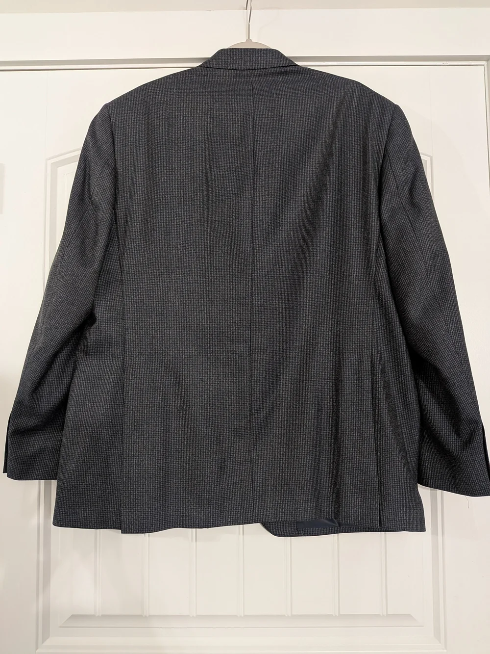 Ralph Lauren Men's Dark Gray Textured Silk Wool Two-Button Blazer